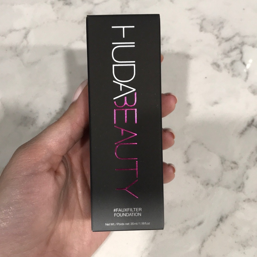 Huda Beauty Fauxfilter Foundation